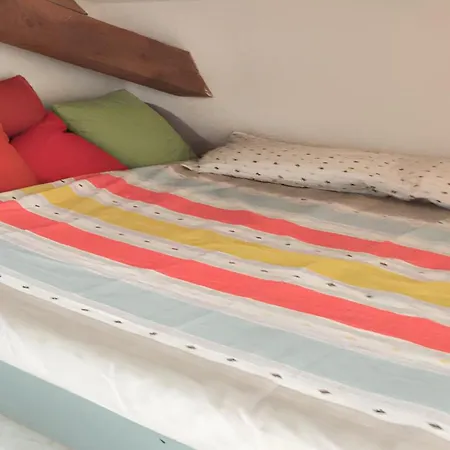 Maison Charmante A Avec Jardin Et Aire De Jeux. *