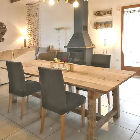 Holiday home Maison Charmante A Avec Jardin Et Aire De Jeux. Agde