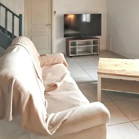 Prázdninový dům Maison Charmante A Avec Jardin Et Aire De Jeux. *