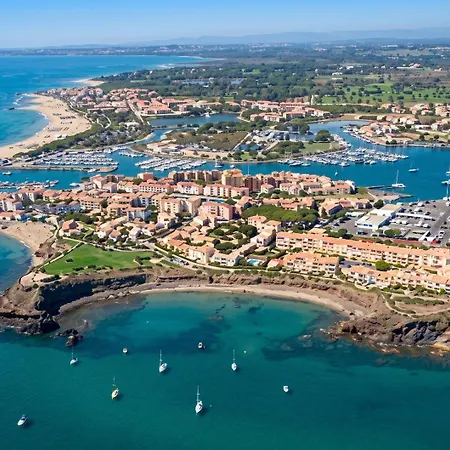 Maison Charmante A Avec Jardin Et Aire De Jeux. * Agde