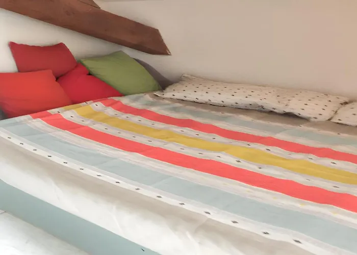 Maison Charmante A Avec Jardin Et Aire De Jeux. *
