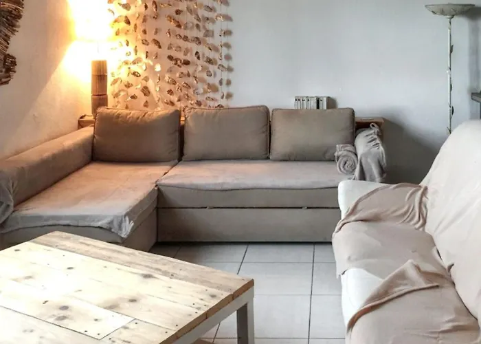 Maison Charmante A Avec Jardin Et Aire De Jeux. Σπίτι διακοπών *