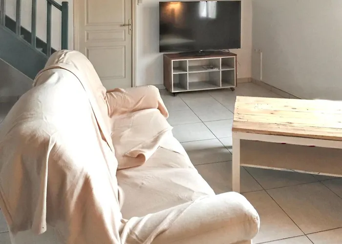 Σπίτι διακοπών Maison Charmante A Avec Jardin Et Aire De Jeux. *